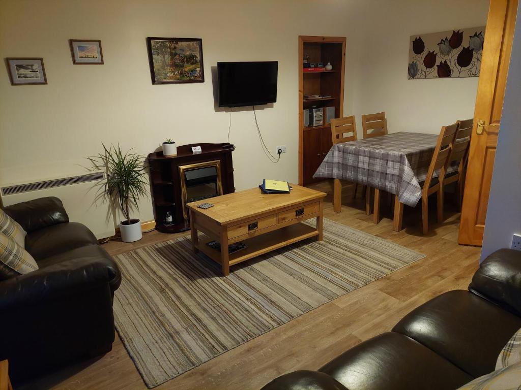 8 Firth Square - Photo 2