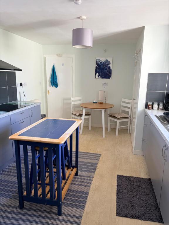 Accommodation by the sea on Sanday - Photo 4