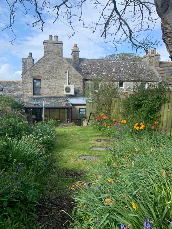 Cobblers Cottage - Photo 2
