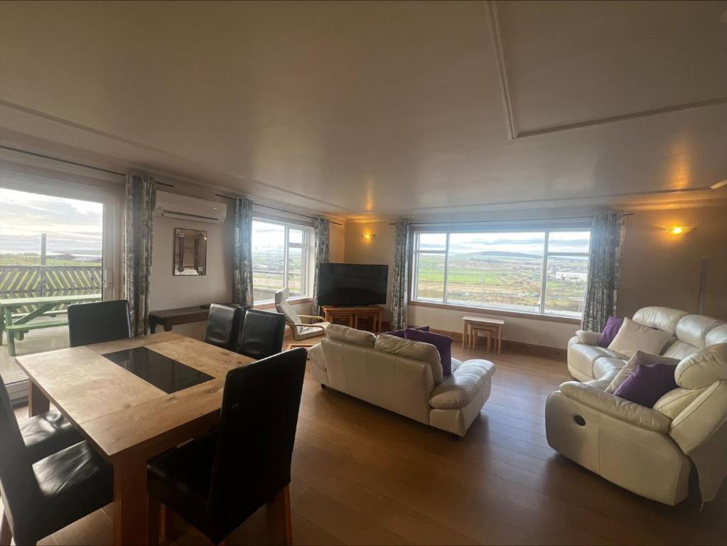 Cunningair, Kirkwall, Orkney - OR00447F - Photo 2