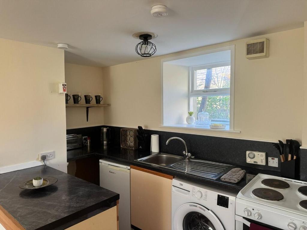 House in the heart of Kirkwall OR00575F - Photo 2