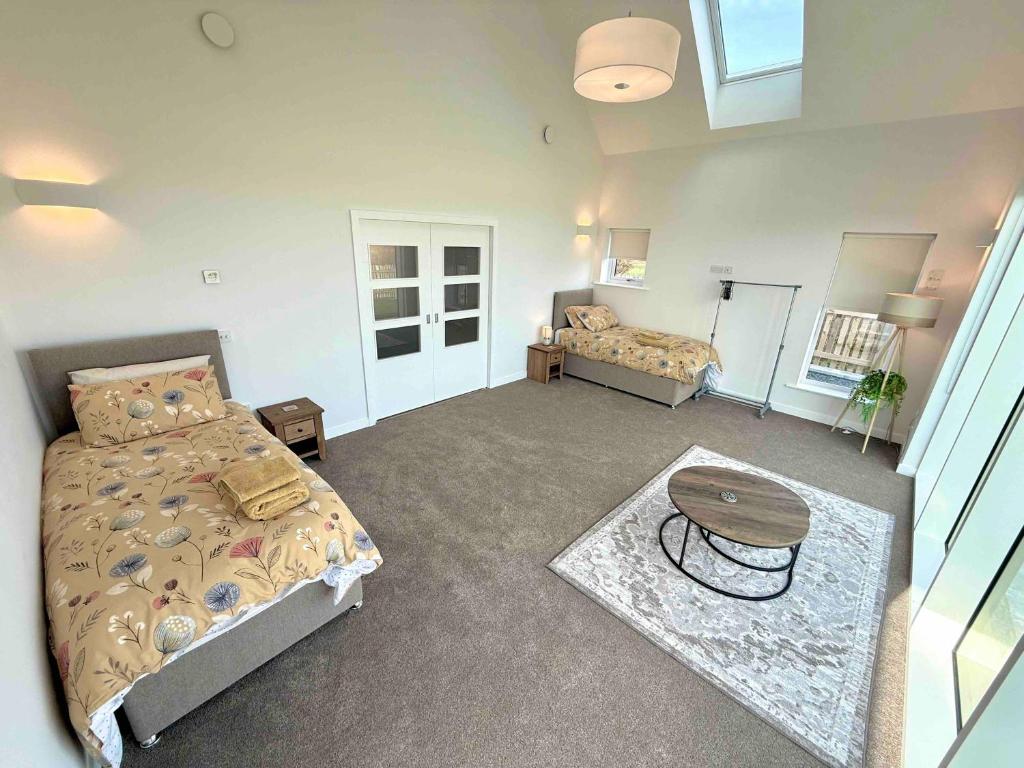 Isles View, Luxury Modern Spacious Villa in Kirkwall - Photo 3