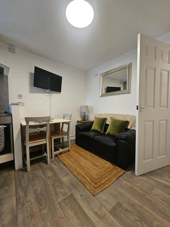 Kirkwall Flat 1 - Photo 5