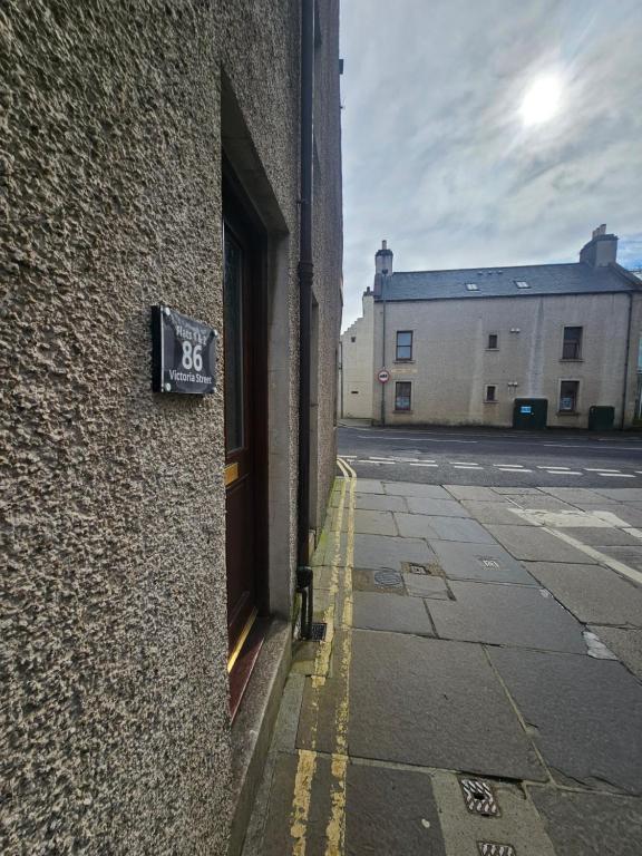 Kirkwall Flat 1 - Photo 3