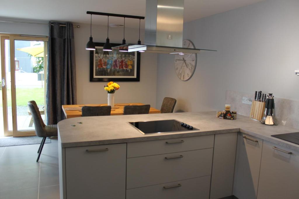 Kirkwall Holidays - Frasers Close - Photo 5