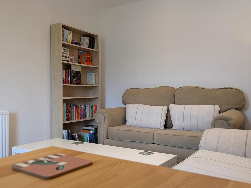 Lower Cottage - Photo 5