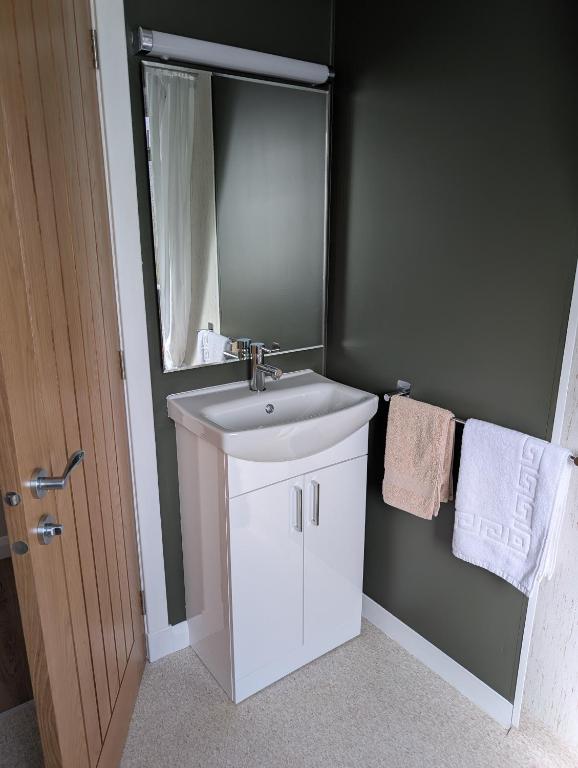 Lyrae Holiday Home - Photo 3