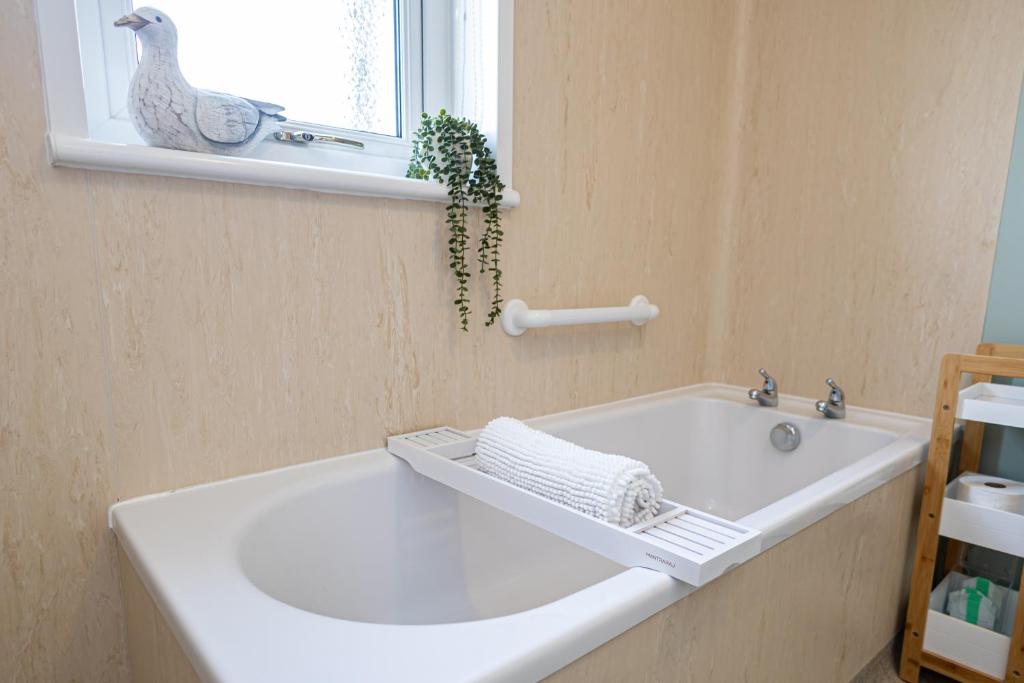 Owlswood Lodge - Photo 2