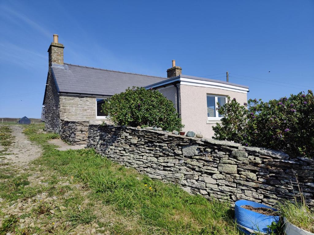 Rousay Cottage - Photo 2