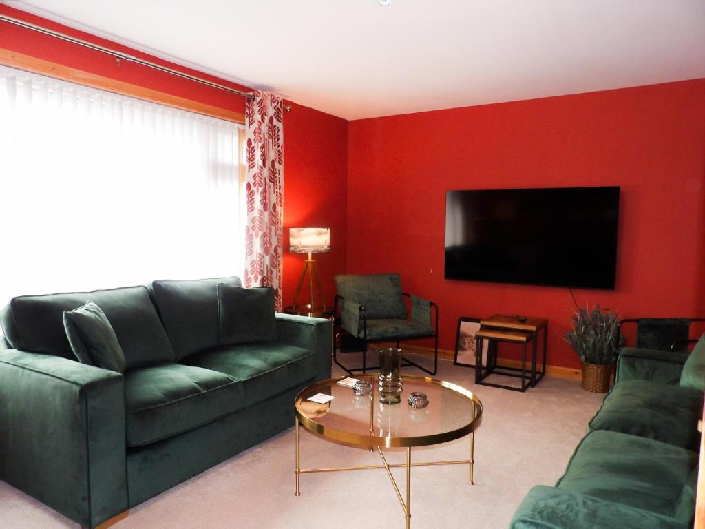 Royal Oak Court Retreat