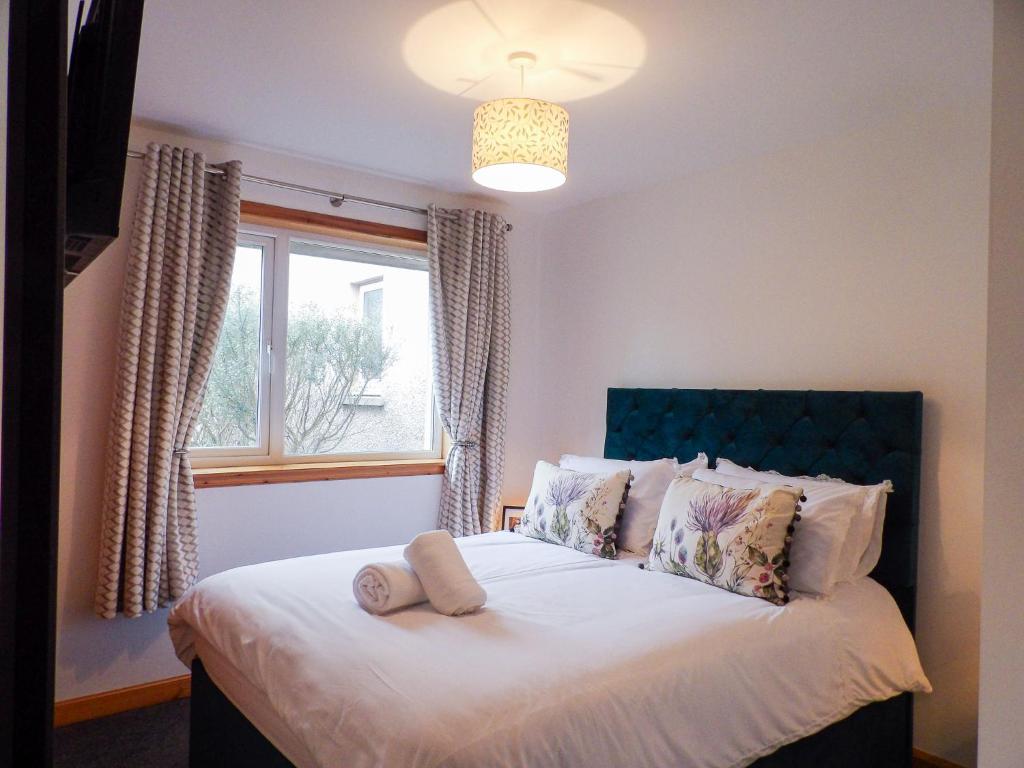 Royal Oak Court Retreat - Photo 2
