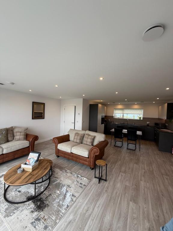 Stylish Cosy Stunning View Villa in Kirkwall, Free Parking and WiFi - Photo 2