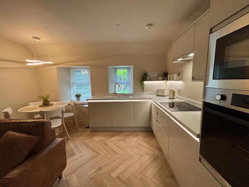 The Little House - Photo 4