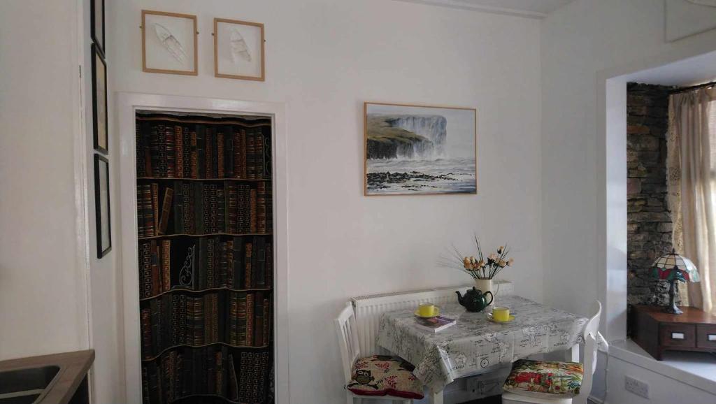 The Studio - Photo 5